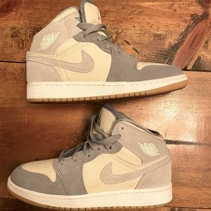 Nike Air Jordan 1 Coconut Milk Grey Size 4Y/5.5W